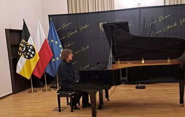 1e47afde-bc05-42c5-b73c-3b90f65ed472