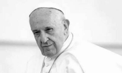 Zdjęcie do Zmarł Papież Franciszek 